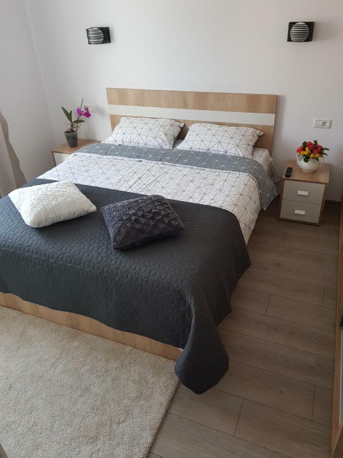 Apartament Karina Navodari Exterior photo